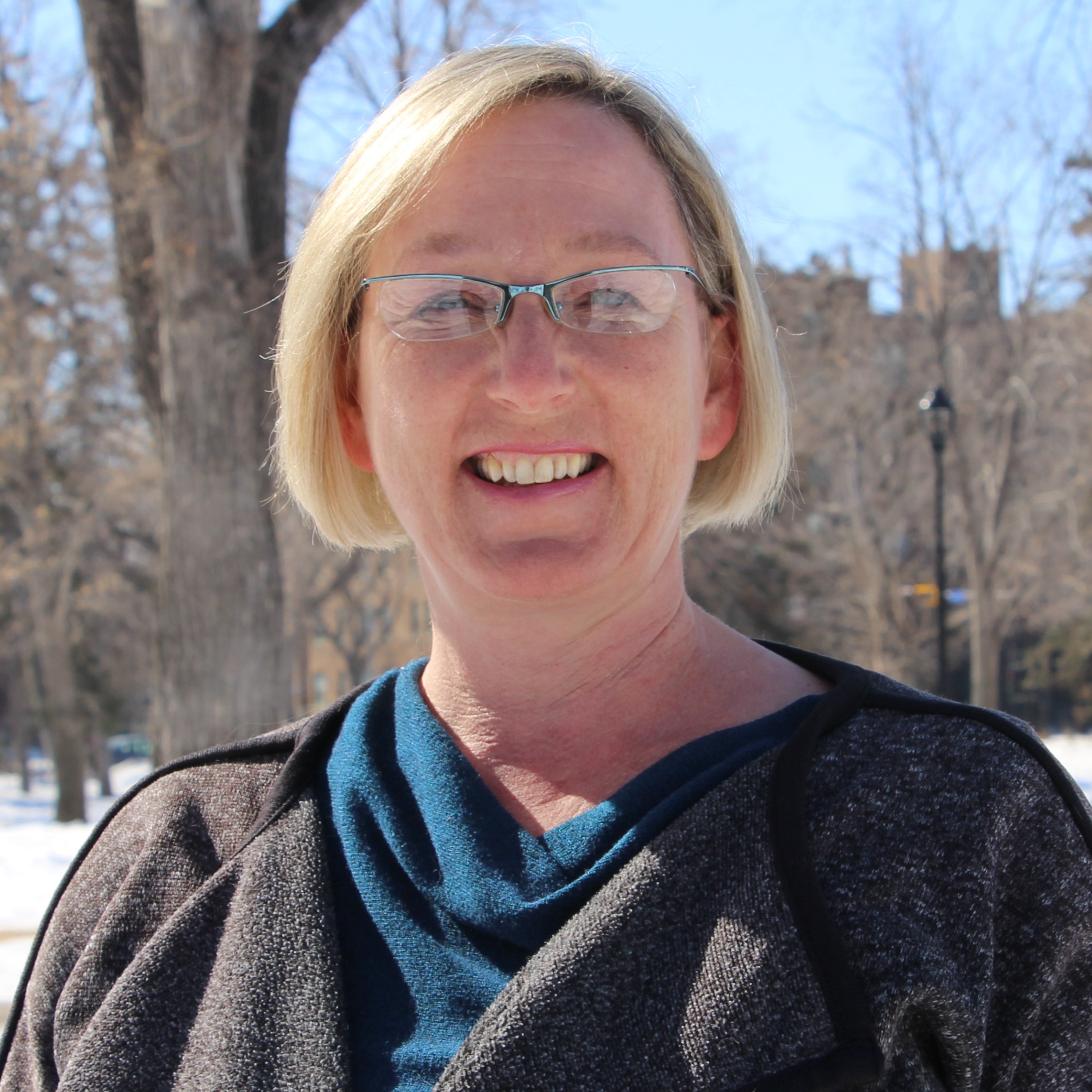 A headshot photo of Jackie Ledingham.