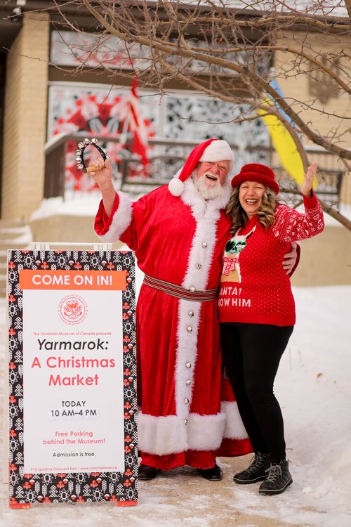 Image of a Santa at a Market