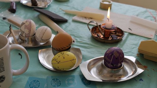 Image of eggs being decorated.
