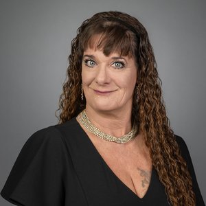 A photo of Christine Ruys.
