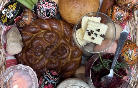 Ukrainian traditional Easter basket